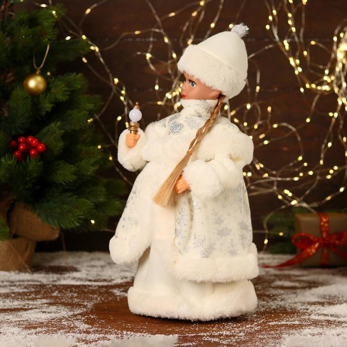 Снегурочка  Снегурочка "В белой шубке и шапочке" двигается, 40 см