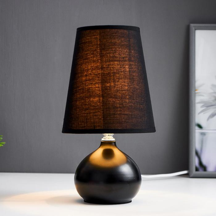 Лампа настольная 99036/1 1х40Вт Е27 черный 15х15х29 см RISALUX Лампа настольная 99036/1 1х40Вт Е27 черный 15х15х29 см RISALUX