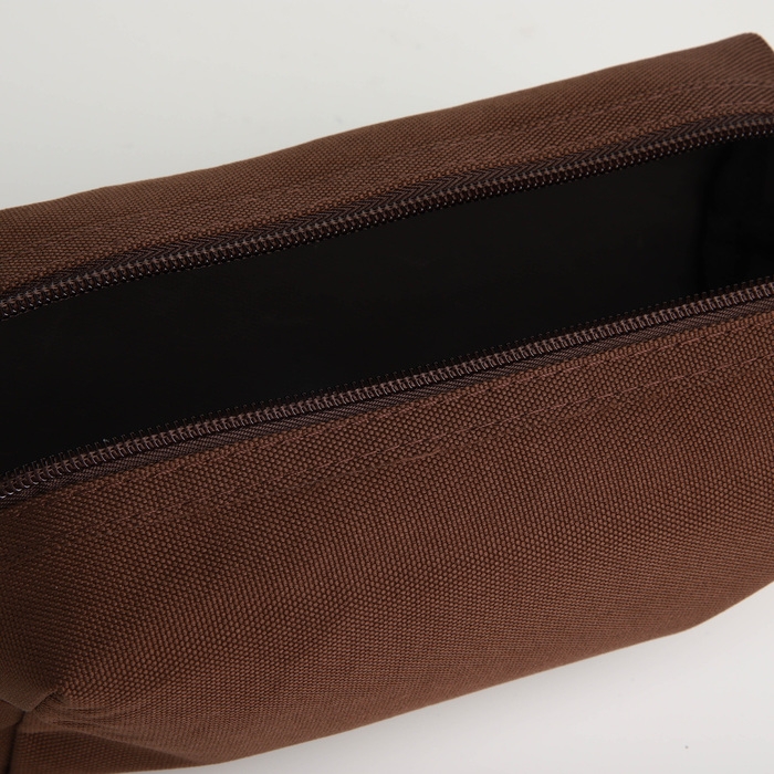 Косметичка на молнии, цвет коричневый Косметичка на молнии, цвет коричневый