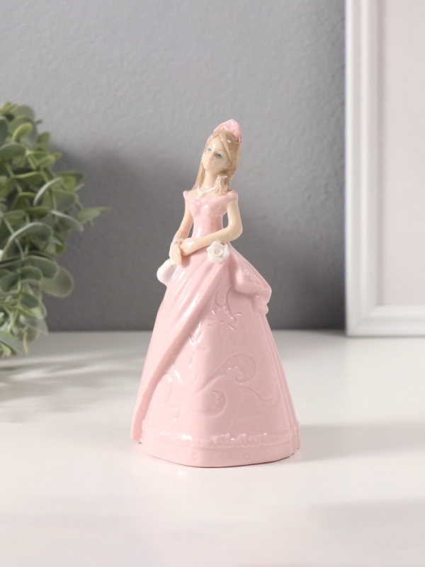 Сувенир керамика  Сувенир керамика "Леди в розовом платье с сумочкой" 6,6х7,5х14,8 см