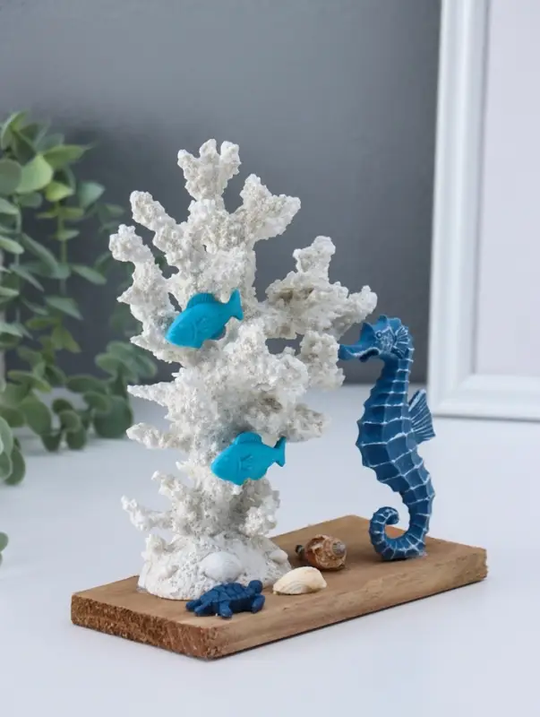 Сувенир полистоун "Рыбки и морской конёк у белых кораллов" 7,5х15,7х19,5 см