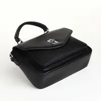 Сумка женская мессенджер TEXTURA на клапане, 24&times;7&times;16 см, чёрная