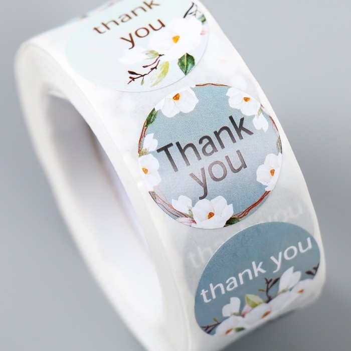 Наклейка бумага "Магнолия. Благодарность" d=2,5 см 500 шт в рулоне 3х6,5х6,5 см