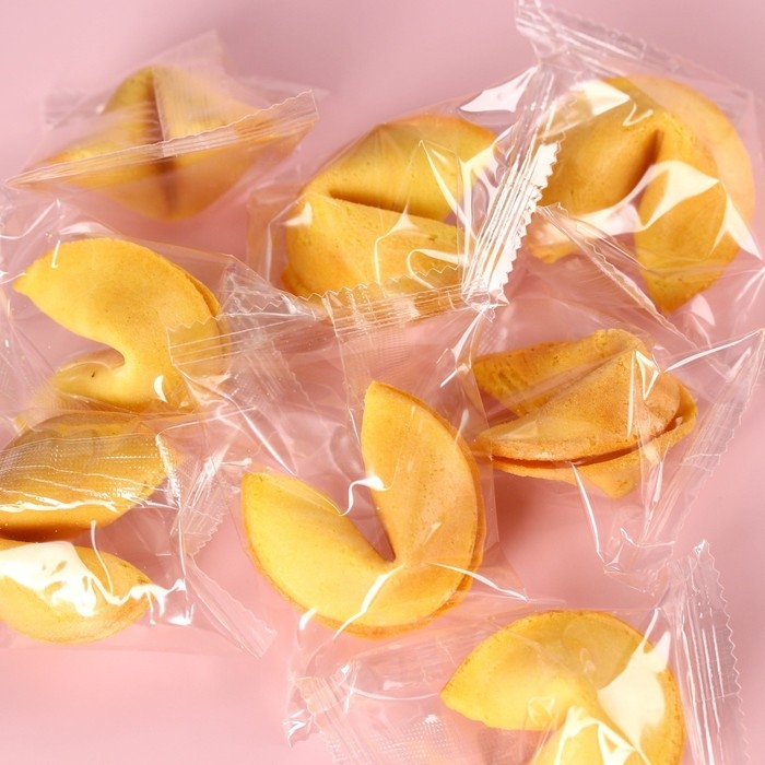 Печенье с предсказаниями «8 Марта, сияй ярче всех», 8 шт. Печенье с предсказаниями «8 Марта, сияй ярче всех», 8 шт.