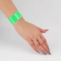 Светоотражающий слэп-браслет, самофиксирующийся, 22 × 3 см, цвет МИКС