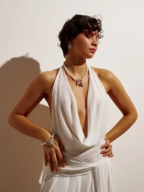 Кулон на шнурке &laquo;Ракушка&raquo;, бело-серебристый