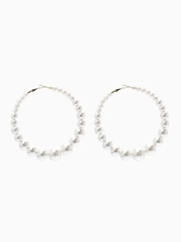 Серьги кольца с жемчугом QF &laquo;Нежность жемчуга&raquo;, d=8 см, белые в золоте