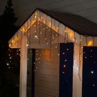 Гирлянда &laquo;Бахрома&raquo; 3&times;0.6 м, IP44, УМС, тёмная нить, 160 LED, свечение жёлтое, мерцание белым, 220 В