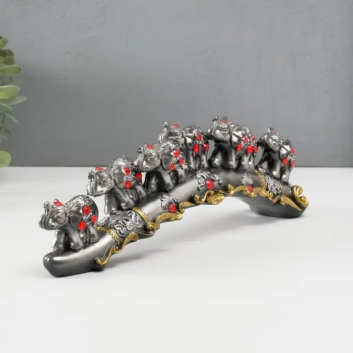 Сувенир Сувенир "7 слонов на дуге со стразами" 29,5×7×5 см
