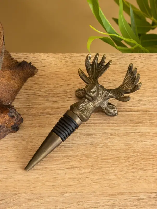 Пробка для бутылок «Лось», 7.3×5.3×15.5 см, алюминий Пробка для бутылок «Лось», 7.3×5.3×15.5 см, алюминий