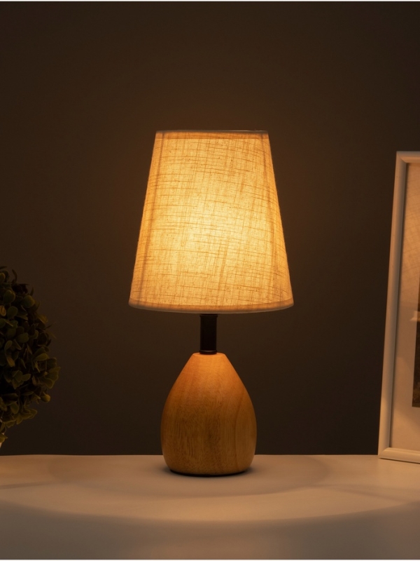 Лампа настольная BayerLux ЭКО Лампа настольная BayerLux ЭКО "Лорен" 1х40Вт Е27 светло-коричневый/черный 16х16х34см