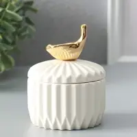 Шкатулка керамика "Золотой лист Гинкго" белая 8х8х10 см