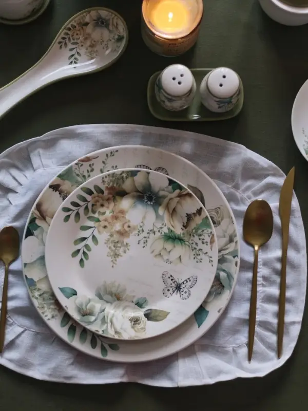 Тарелка обеденная Доляна &laquo;Цветы&raquo;, d=25.5 см, фарфор, белая