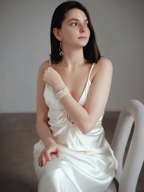 Браслет пружинка &laquo;Жемчуг. Невеста&raquo;, d=5.5 см, бусина 5 мм, 4 ряда, цвет молочный