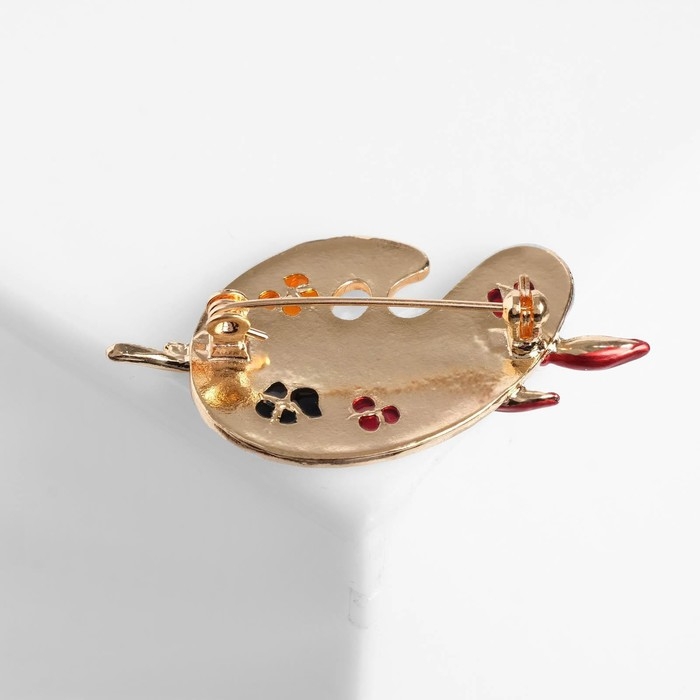 Брошь «Палитра» с кистями, цветная в золоте Брошь «Палитра» с кистями, цветная в золоте