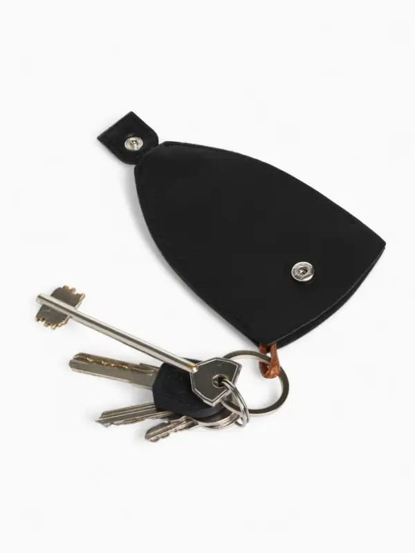 Ключница карманная с кольцом, размер 11.5&times;7.5&times;0.3 см, чёрная