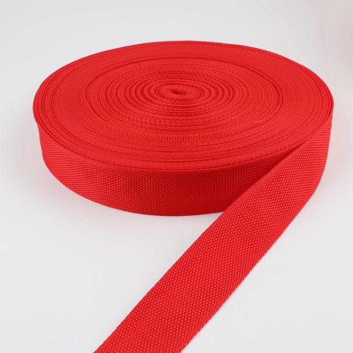 Стропа ременная, 40 мм, 50 ± 1 м, плотность 15,5 гр/м, цвет красный №35 Стропа ременная, 40 мм, 50 ± 1 м, плотность 15,5 гр/м, цвет красный №35