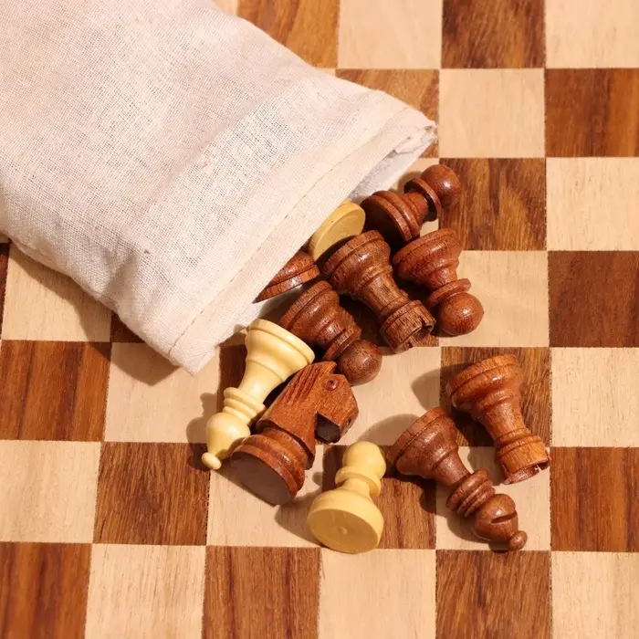 Игра настольная 3 в 1, шахматы, домино, кубики, доска 20&times;20 см, дерево шишам