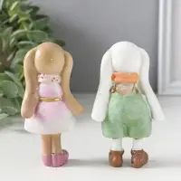 Сувенир полистоун "Зайчики-малыши нарядные" набор 2 шт 5,5х3х9,5 см