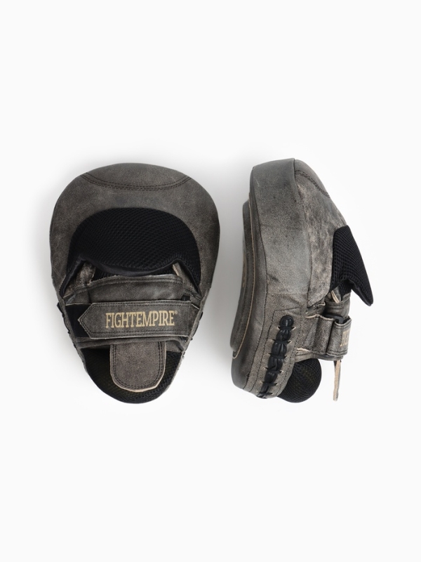 Лапы боксёрские изогнутые FIGHT EMPIRE, VINTAGE, натуральная кожа, ретро-серые, пара