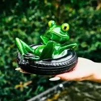 Садовая фигура 14 х 13 х 9,5 см "Лягушка в шине" Водоплавающая Садовая фигура 14 х 13 х 9,5 см "Лягушка в шине" Водоплавающая