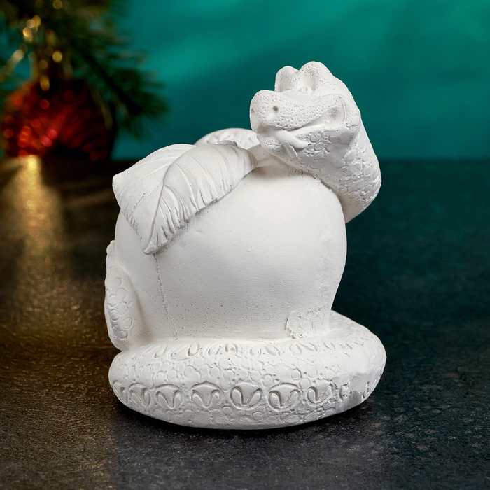 Новый год. Символ 2025. Фигура для раскраски  Новый год. Символ 2025. Фигура для раскраски "Змея на яблоке" 8х7см