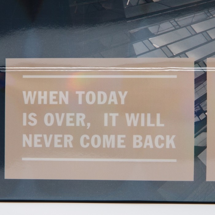 Пакет подарочный ламинированный вертикальный, упаковка, «Небоскрёб», радужная голография, М 26 х 32 х 12 см Пакет подарочный ламинированный вертикальный, упаковка, «Небоскрёб», радужная голография, М 26 х 32 х 12 см