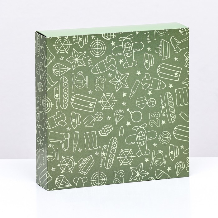 Коробка для 8 конфет + шоколад, с окном , Коробка для 8 конфет + шоколад, с окном , "Военный стиль" 17,7 х 17,8 х 3,8 см. Кондитерская упаковка