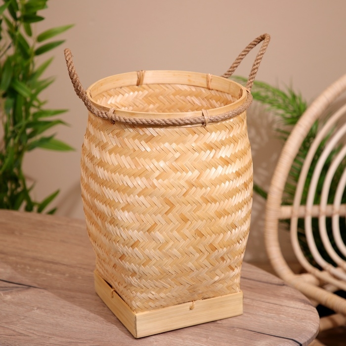 Корзина плетёная, из бамбука 30х30х40 см Корзина плетёная, из бамбука 30х30х40 см