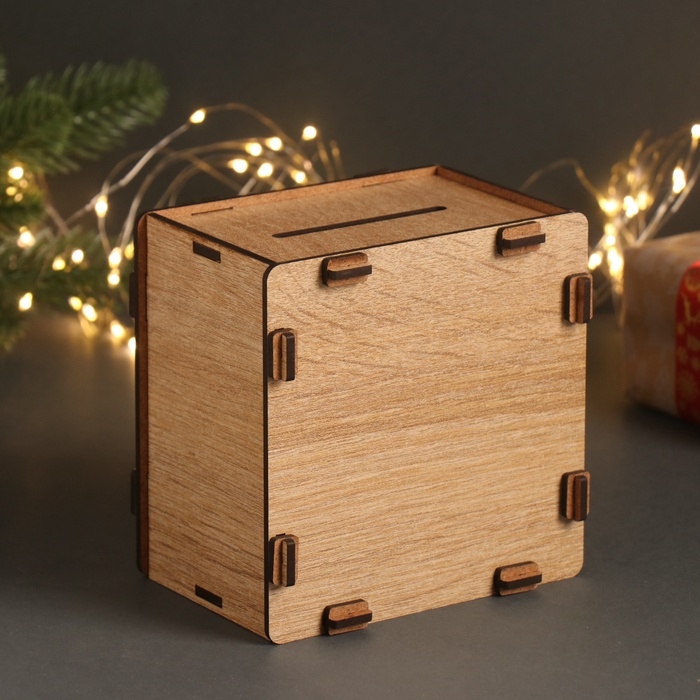 Новогодняя копилка  Новогодняя копилка "Олени" 12х12х9 см