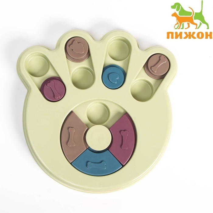 Игрушка интеллектуальная для лакомств  Игрушка интеллектуальная для лакомств "Лапа", 14 х 13,5 х 3 см, зелёная