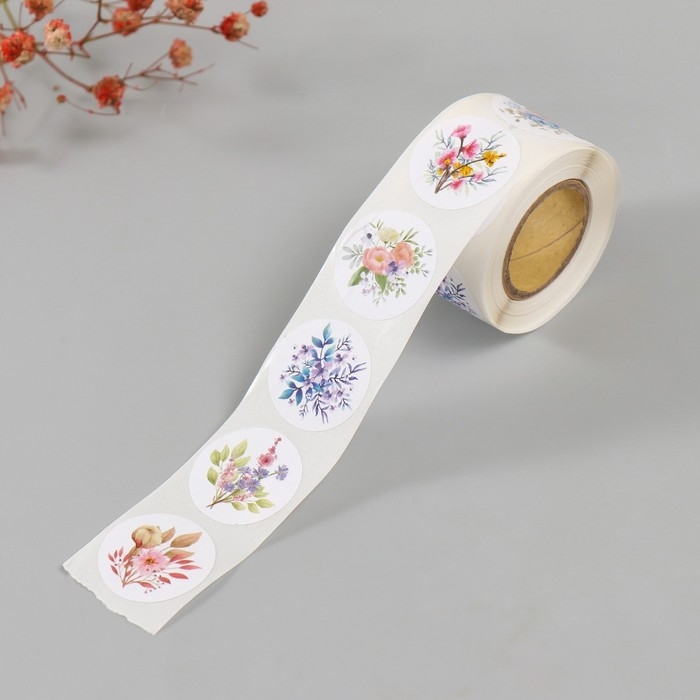 Наклейка бумага Наклейка бумага "Цветочные букеты" d=2,5 см 252 шт в рулоне