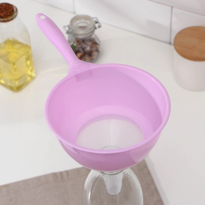 Воронка-сито пластиковая «Комбо», 28×15×15,3 см, цвет сиреневый Воронка-сито пластиковая «Комбо», 28×15×15,3 см, цвет сиреневый