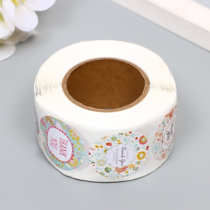 Наклейка бумага Наклейка бумага "Благодарим" d=2,5 см 500 шт в рулоне 3х6х6см