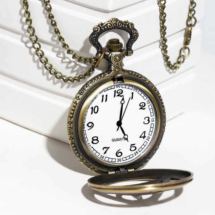 Часы карманные Часы карманные "Артефакты", кварцевые, 5.5 х 4.5 см, d циферблата-4 см