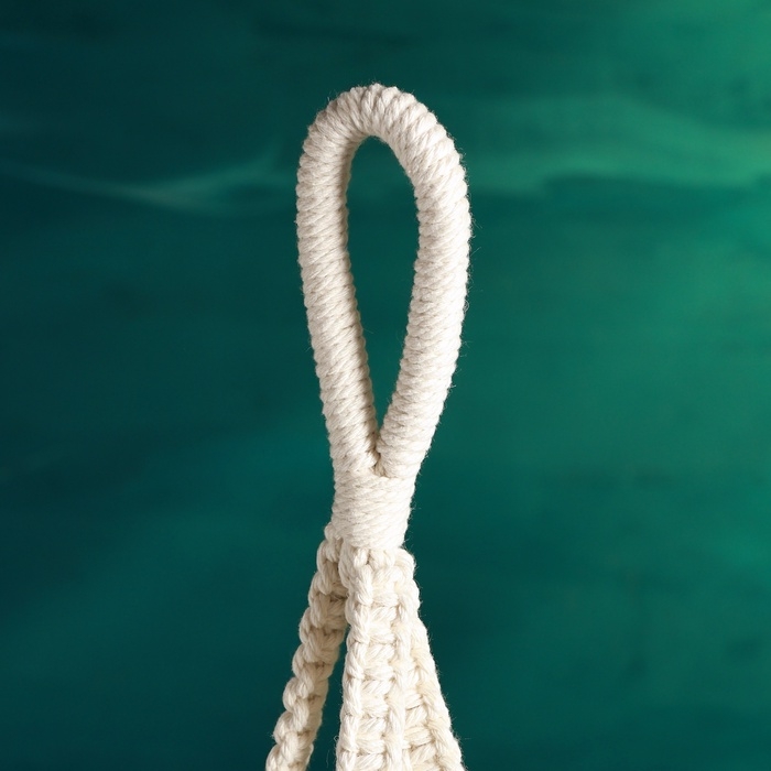 Подвесное кашпо - макраме Подвесное кашпо - макраме "Лея" 20х20х13см