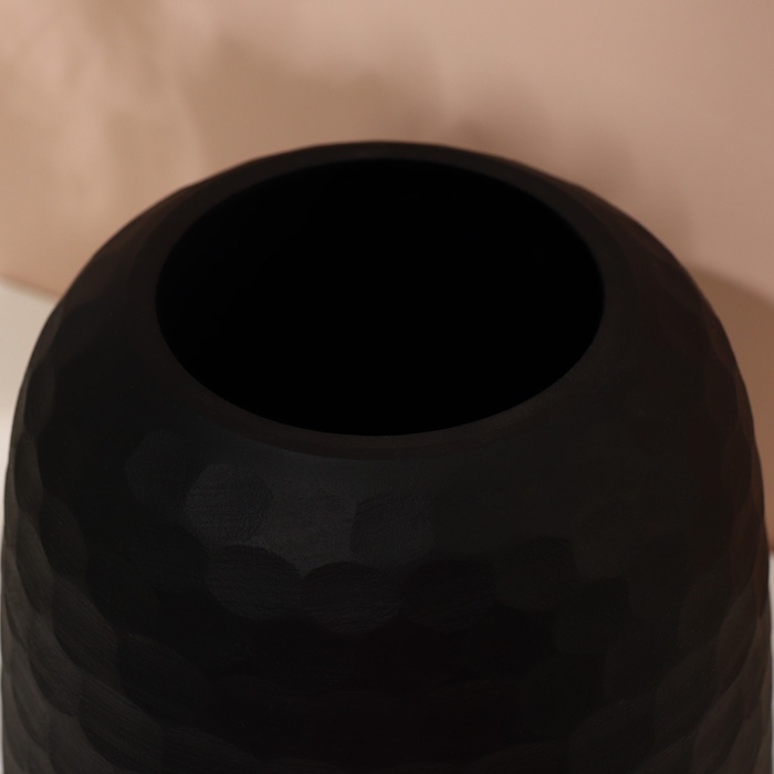 Ваза для цветов «Сара» из черного стекла 22 х 20 х 20 см Ваза для цветов «Сара» из черного стекла 22 х 20 х 20 см