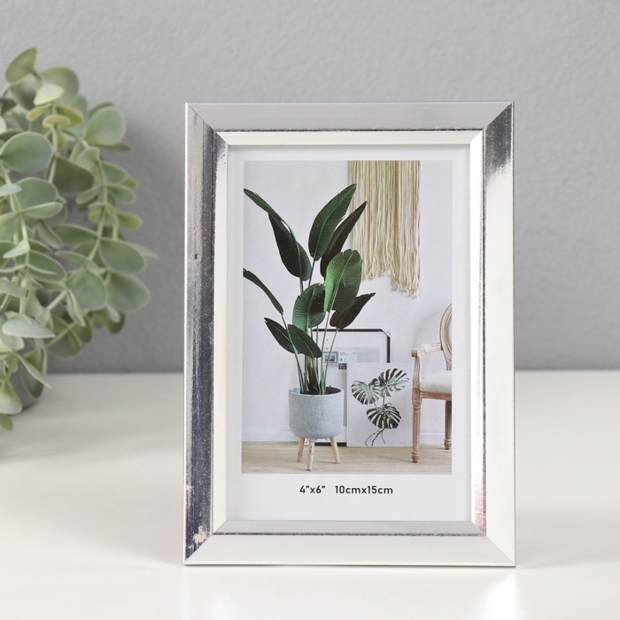 Фоторамка пластик 10х15 см Фоторамка пластик 10х15 см "Серебристая" 1х12,4х17,2 см