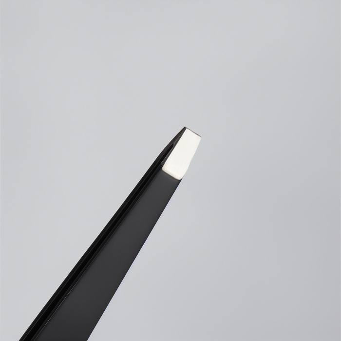 Пинцет прямой, широкий, 9,5 см, цвет чёрный Пинцет прямой, широкий, 9,5 см, цвет чёрный