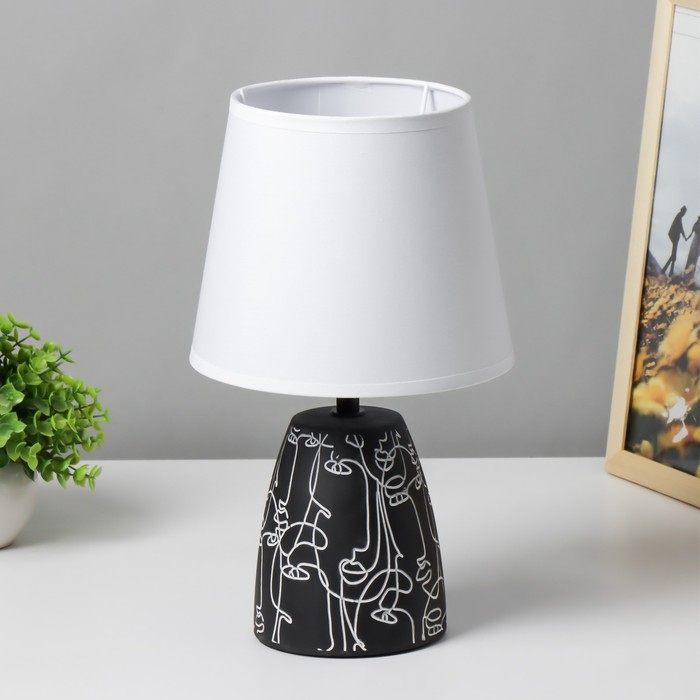 Настольная лампа Настольная лампа "Пабло" 1x40Вт E27 черно-белый 18х18х30 см RISALUX