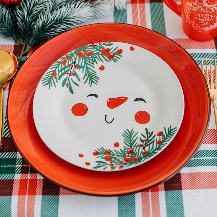 Новый год. Тарелка керамическая «Снеговик Зимка», 20 см Новый год. Тарелка керамическая «Снеговик Зимка», 20 см