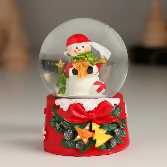 Снежный шар стеклянный «Новогодний персонаж с бантом, ёлочкой», 4.7×4.7×6.5 см, МИКС