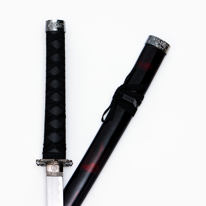 Сув. изделие катаны 3в1 на подставке, ножны дерево, черные с дымкой бордо глянец 51/77/100см Сув. изделие катаны 3в1 на подставке, ножны дерево, черные с дымкой бордо глянец 51/77/100см