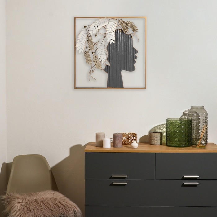 Декор настенный металл  Декор настенный металл "Девушка с листьями в волосах" 56х56х6,4 см