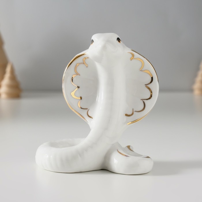 Сувенир керамика Сувенир керамика "Великолепная кобра" белый с золотом 5,5х10х9,5 см