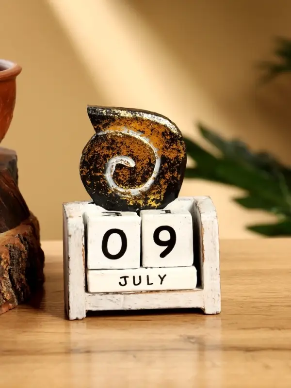 Календарь настольный «Ракушка», 7.5×4×10 см, дерево, чёрный