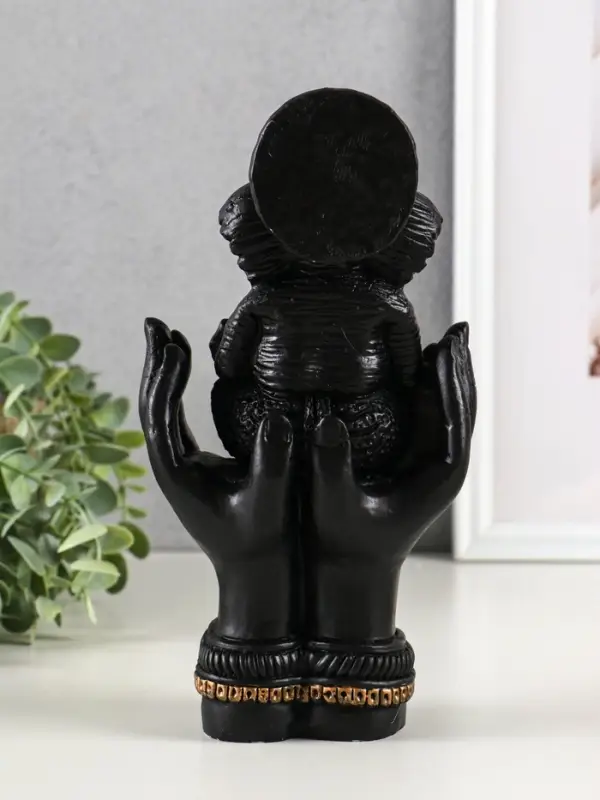 Фигура гипс "Ганеш в руках", высота 22 см, черный
