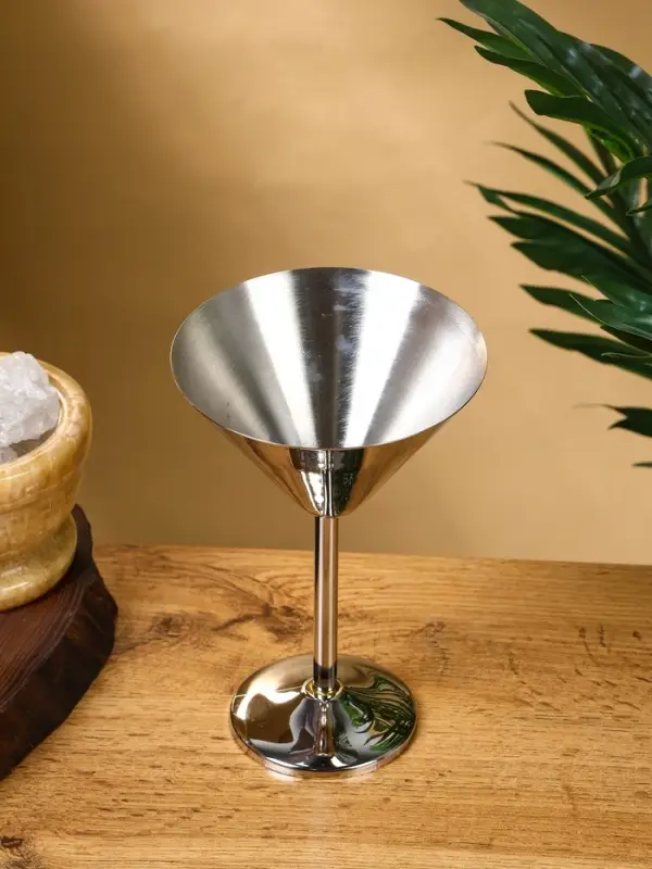 Бокал для мартини Бокал для мартини "Серебро" нержавеющая сталь 11х11х17,5 см