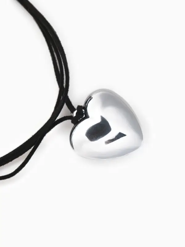 Чокер &laquo;Сердце&raquo;, крупное, металлик, чёрный в серебре, 60 см