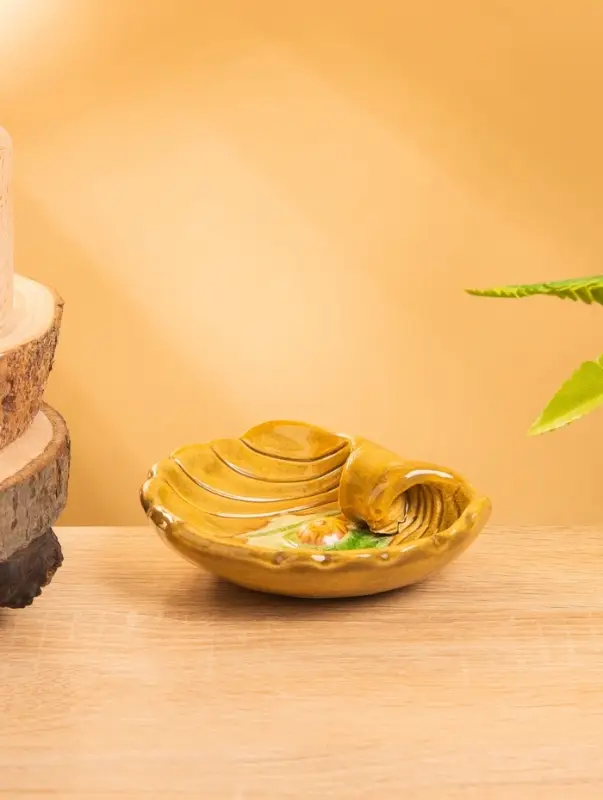 Подставка под благовония  Подставка под благовония "Раковина с жемчужиной" керамика, цв. коричневый, 9х10,5х2 см